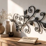 Décoration fer forgé intérieur noir à volutes, motif végétal